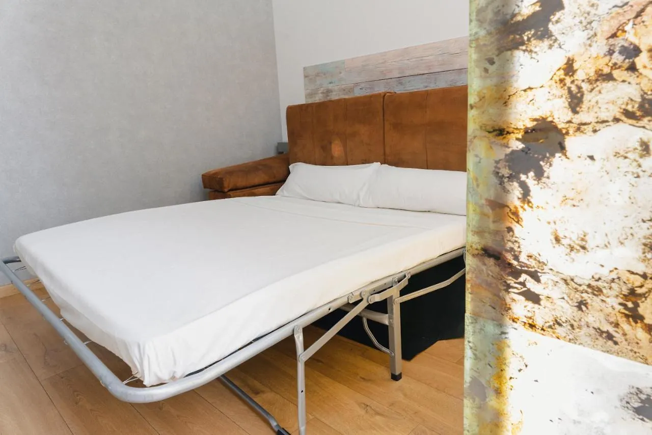 ** Guest house Cosmopolitan Boutique Rambla Hotel Barcelona Spain
