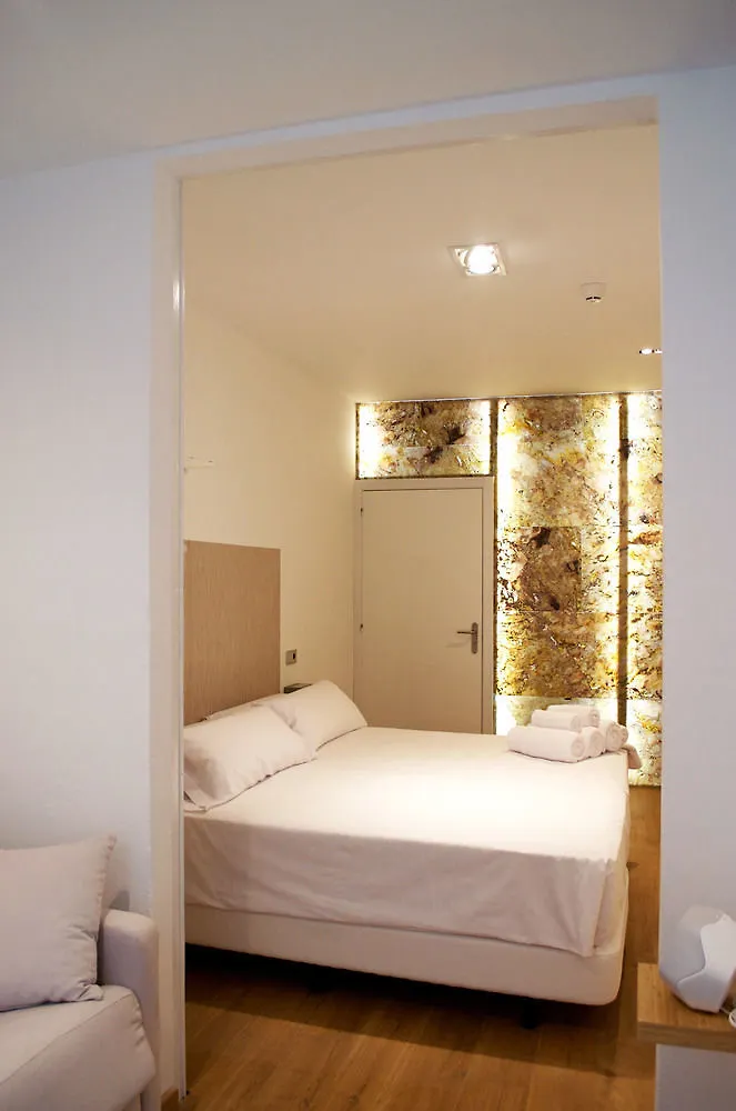 Cosmopolitan Boutique Rambla Hotel Barcelona